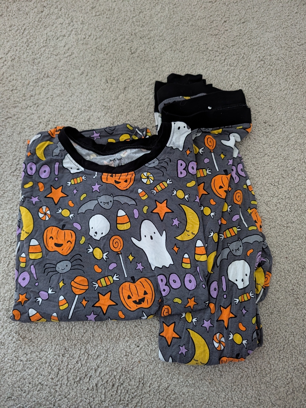 Little Sleepies Halloween Pajama Set "hey Boo"